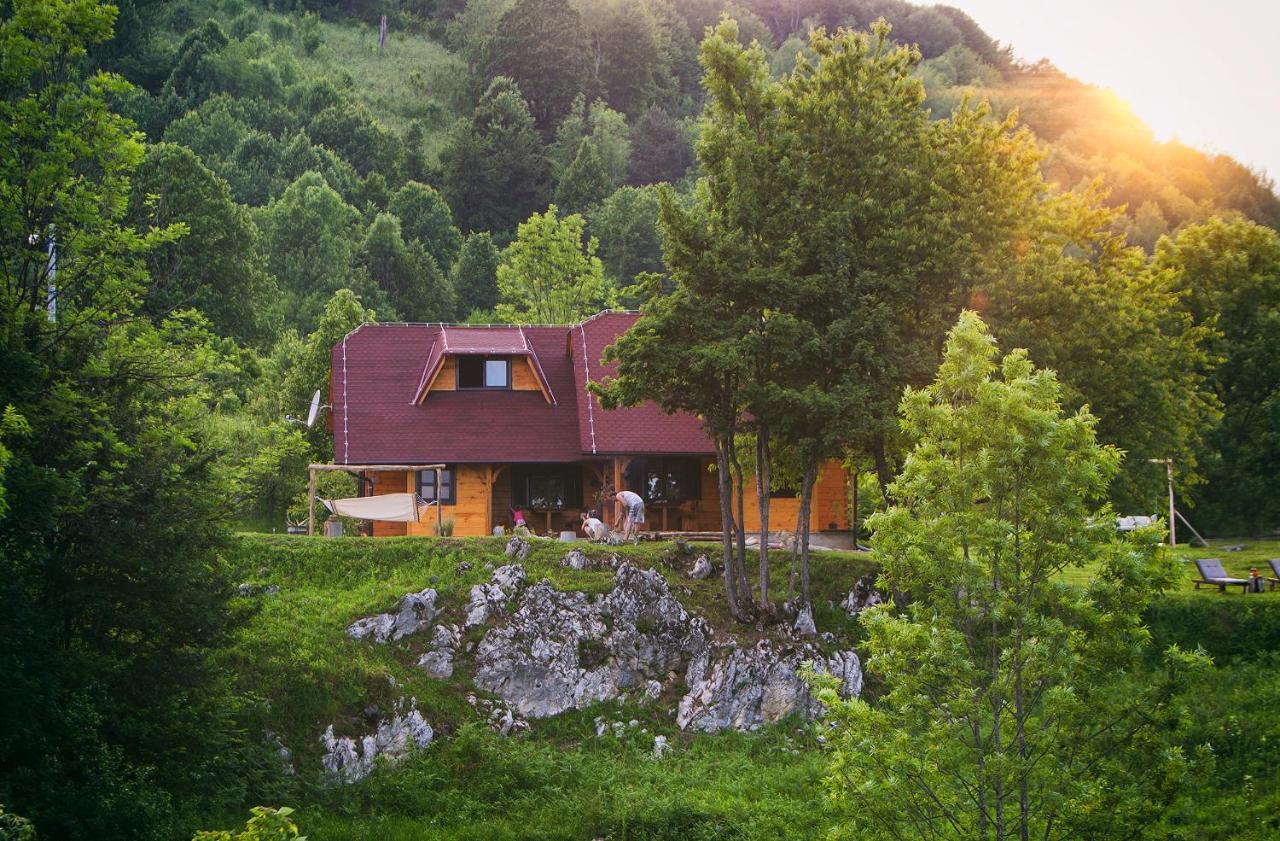 Father'S Land Rakovica Dış mekan fotoğraf